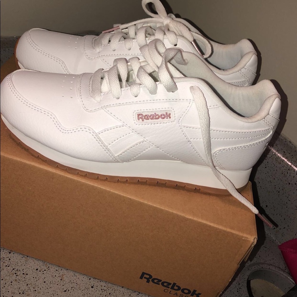 Women’s Reebok classics.